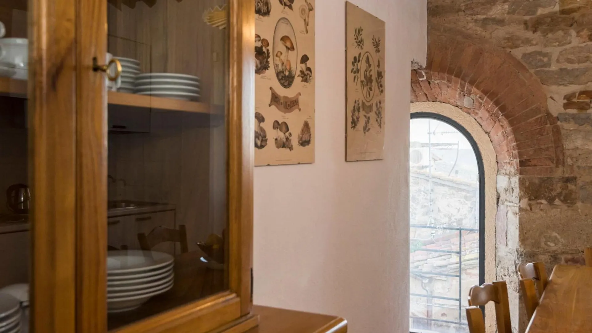 Il Chiostro Appartamenti & Suites Suvereto 0*,  Italien
