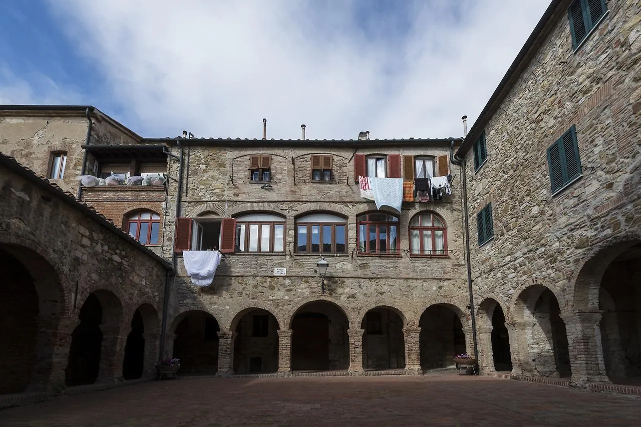 Il Chiostro Appartamenti & Suites Suvereto Lägenhet